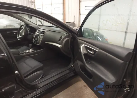 2017 Nissan Altima 2.5 Sv z USA, uszkodzony, nr VIN 1N4AL3AP2HC482446